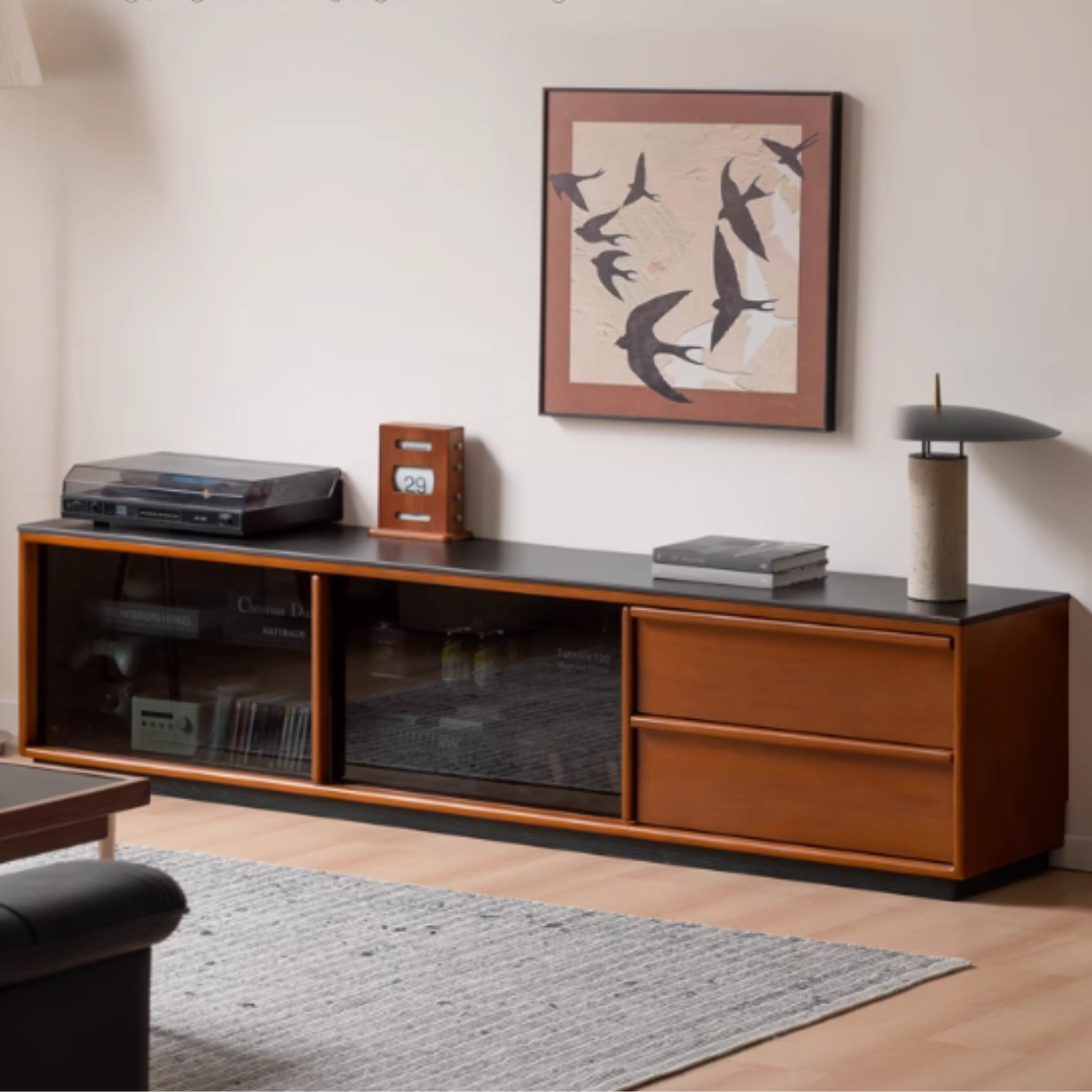 Poplar Solid Wood Antique Style Standing Rock Panel TV Cabinet