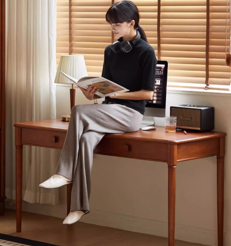 Pine Solid Wood Desk With Ancient Style