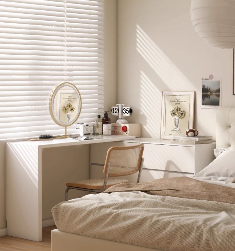 Poplar Solid Wood Makeup Table and Stretchable Dressing Table