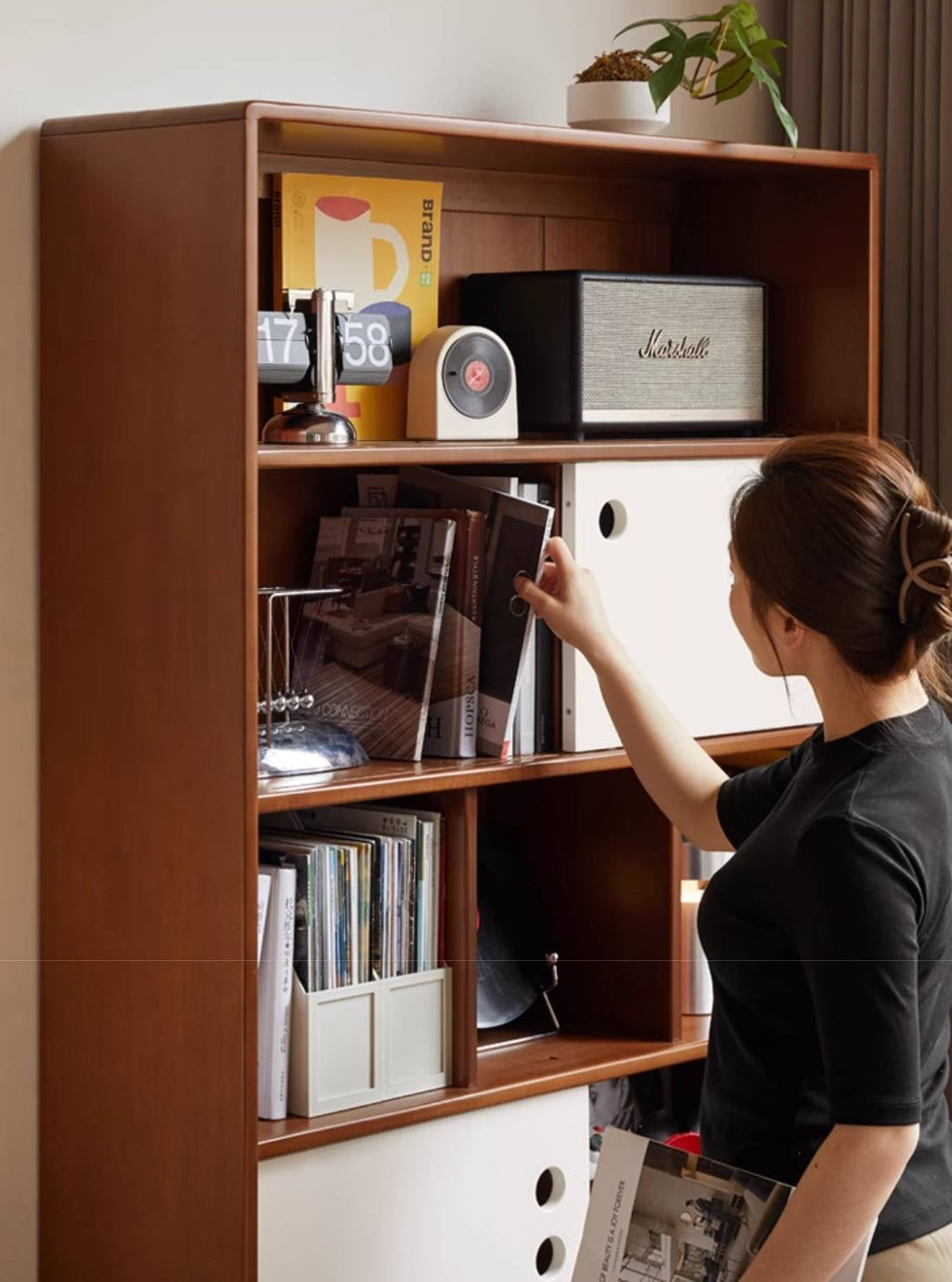 Rubberwood, Oak Solid Wood Modern Style Bookshelf