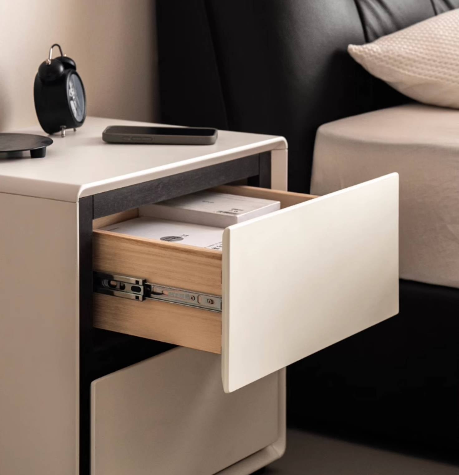 Solid Rubberwood Modern Style Nightstand